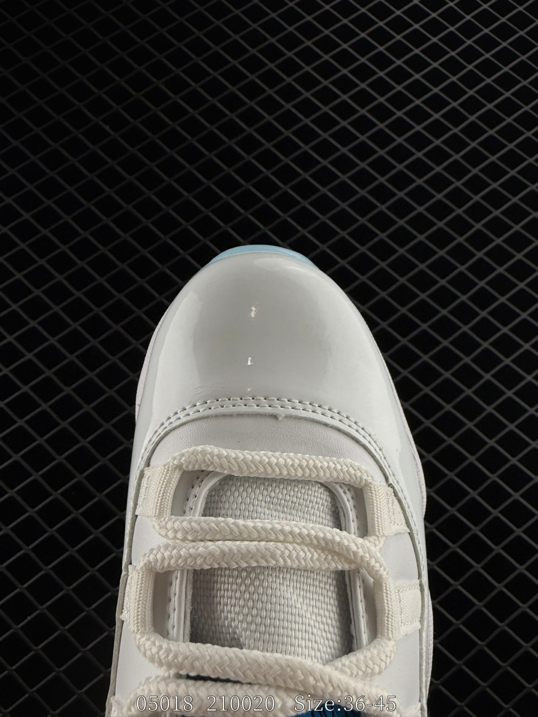 Nike Air Jordan 11 Retro Low”Concord“